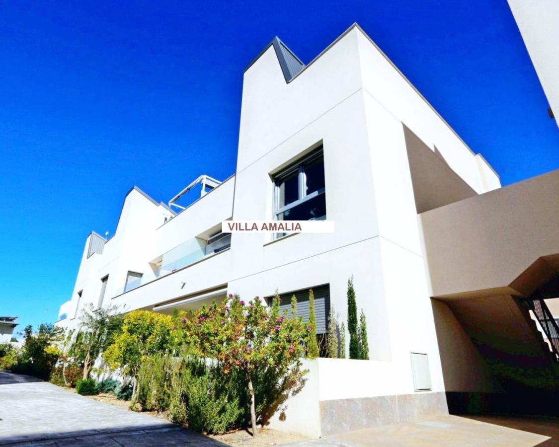 Beach Apartment Amalia Torrevieja Bagian luar foto
