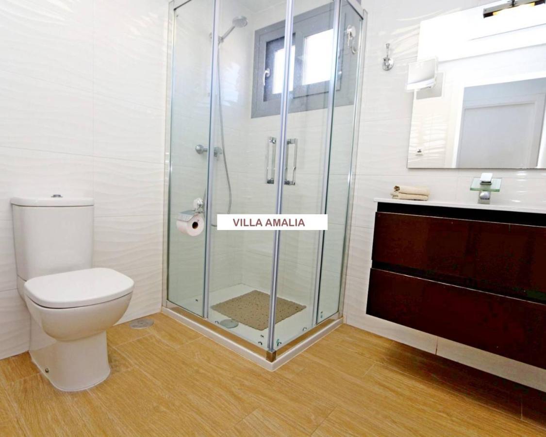 Beach Apartment Amalia Torrevieja Bagian luar foto